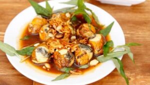 Hột Vịt Lộn Xào Me