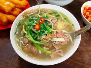 Phở Bát Đàn – Quán Phở Nổi Tiếng Vì Phải Xếp Hàng