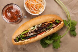 Bánh Mì Hà Nội – Món Ăn Nhanh Huyền Thoại