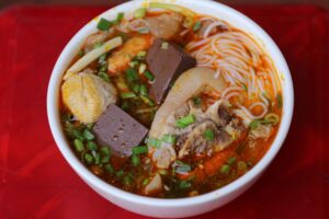 Bún bò Huế Bà Tuyết