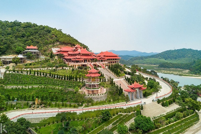 Thời điểm lý tưởng để du lịch Núi Yên Tử